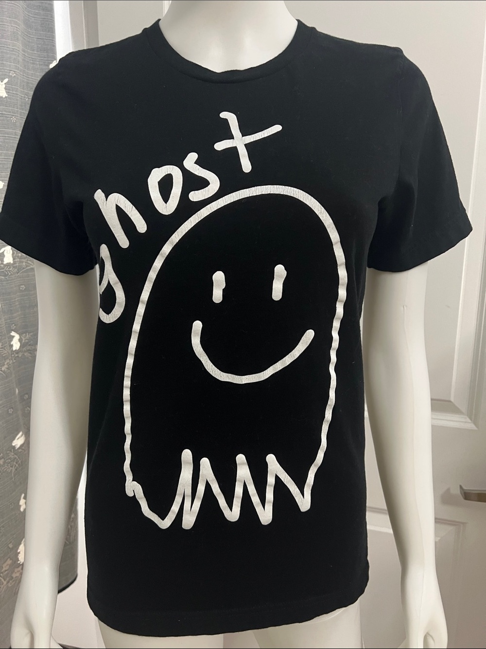 Black Short-Sleeve Graphic Tee with White Ghost Print